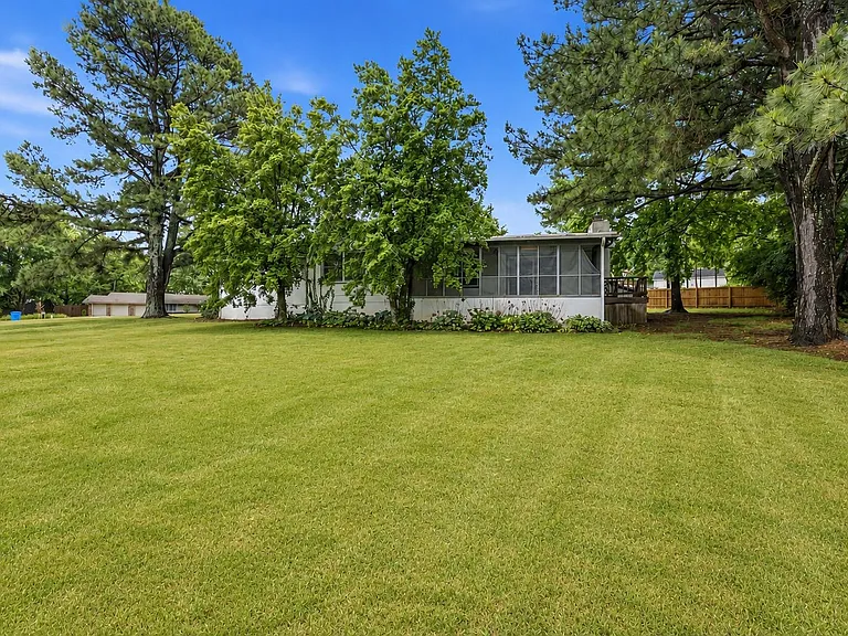 315 E Fairway Ln — Photo 28