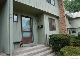 28 Margo Ct, Cromwell, CT 06416