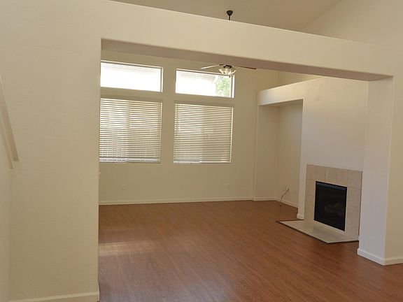 5th image of 3204 N Kayenta St