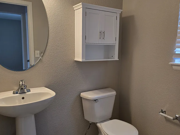 5058 Ashbrook Cir — Photo 13