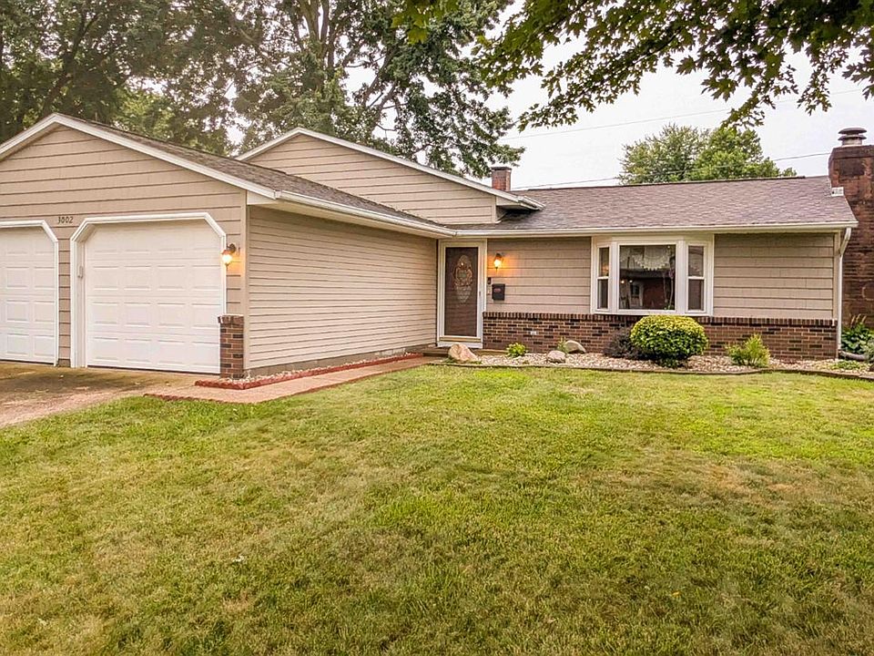 1st image of 3002 Hinde Ave