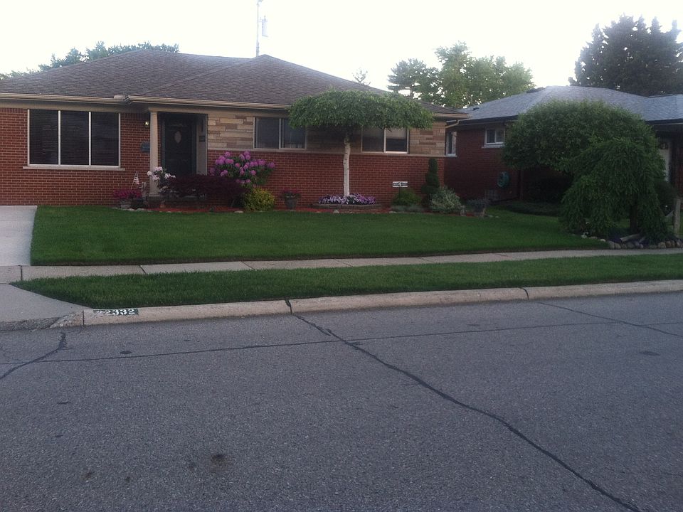 1st image of 22332 Barton St
