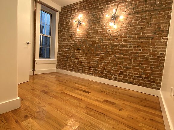 3rd image of 530 Chauncey St APT 3R