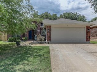 3116 Hudson St, Corinth, TX 76210