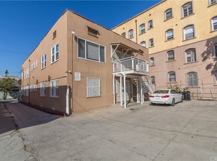 2860 Francis Ave, Los Angeles, CA 90005