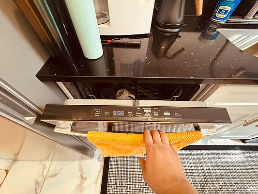 Rented by Silverstein Collection LLC  | media 5