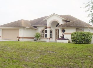 786 SW Bond Rd, Port Saint Lucie, FL 34953