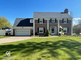 102 1st St, Yale, MI 48097