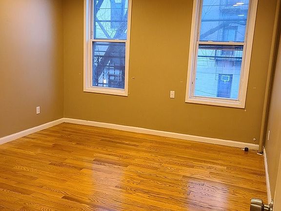 4th image of 1230 31st Dr APT 2