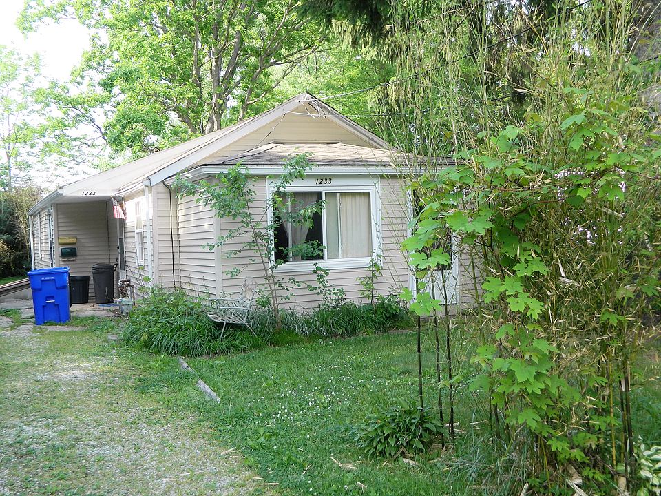 1st image of 1233 1/2 Overbrook Dr