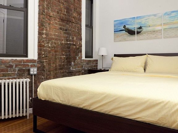 3rd image of 356 E 78th St APT 1D