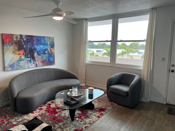 7401 Bay Island Dr S APT 329