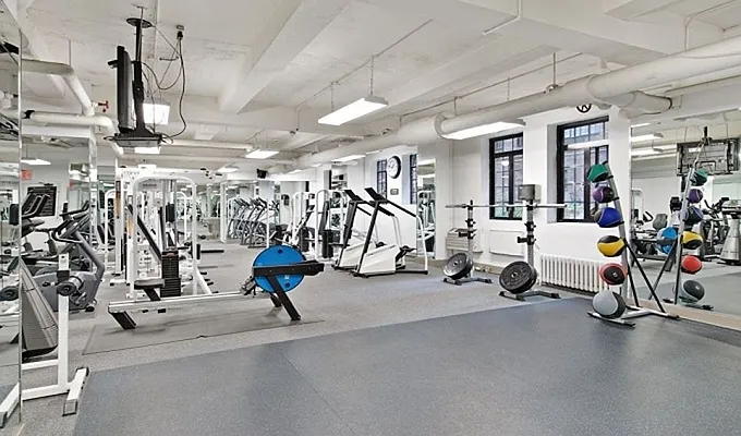 Rented by Sido New York LLC | media 24