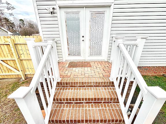 2nd image of 1350 Kendallwood Dr