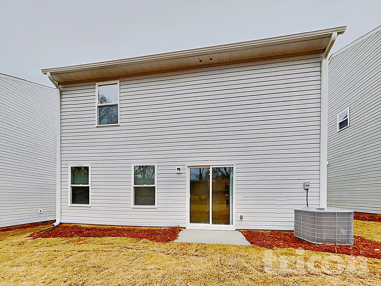 527 Dayspring Dr — Photo 16