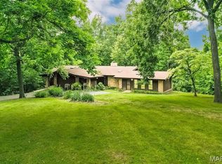 138 Greentrails Dr S, Chesterfield, MO 63017