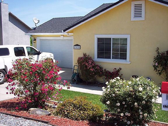 Spacious 2 car garage