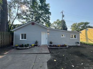 27129 Brush St, Madison Heights, MI