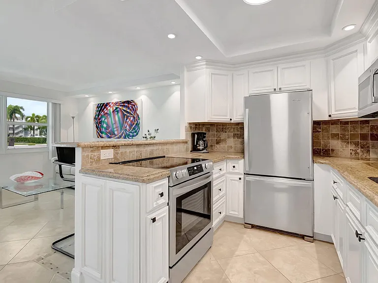 1072 Yarmouth Dr #1072-D — Photo 15