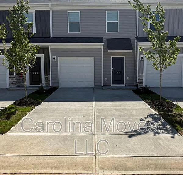 166 Randwick Ln — Photo 1