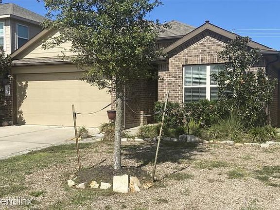3rd image of 12610R Pirate Bend Dr