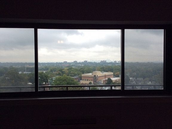 4th image of 60 Parkway Dr E #B