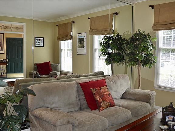 5th image of 5305 Fieldbrook Dr