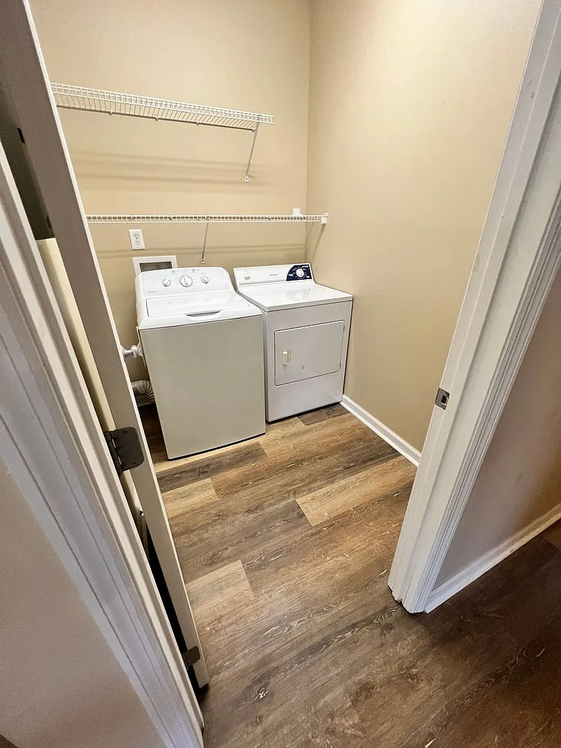 Park Place Condos — Photo 4