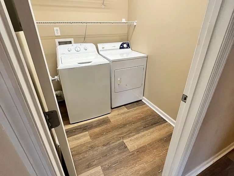 303 N Ross St #109 — Photo 4