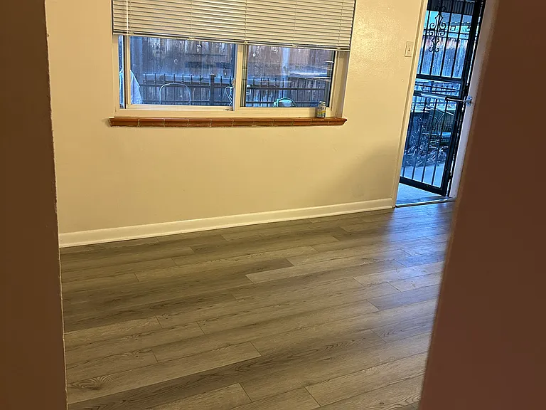 3300 W 22nd Ave — Photo 24