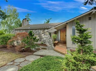 2777 70th Pl SE, Mercer Island, WA 98040