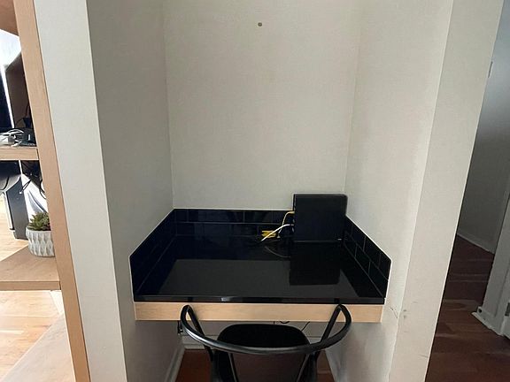 4th image of 1700 Bassett St Unit 1124