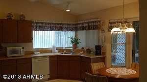 4th image of 18 W Wickieup Ln