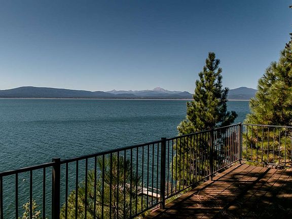 4th image of 917 Lassen View Dr