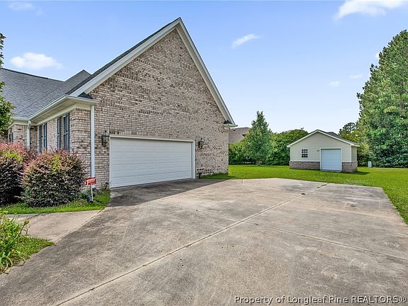 3rd image of 1309 Oakridge Blvd