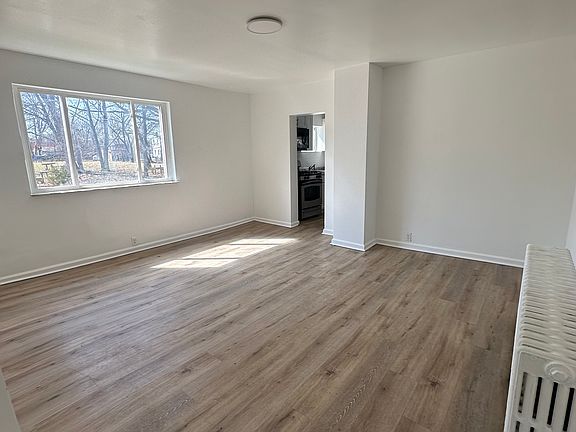 2nd image of 1015 N Murtland St