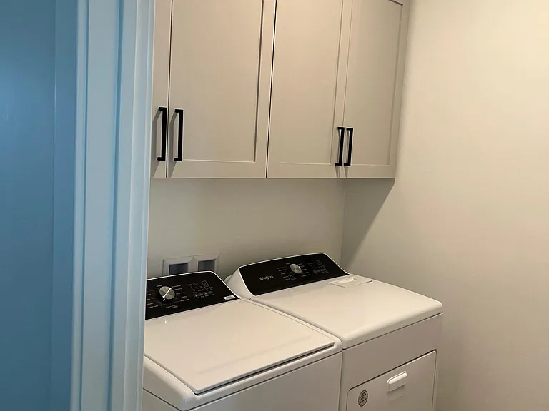 2636 E Wake Forest Ln — Photo 5