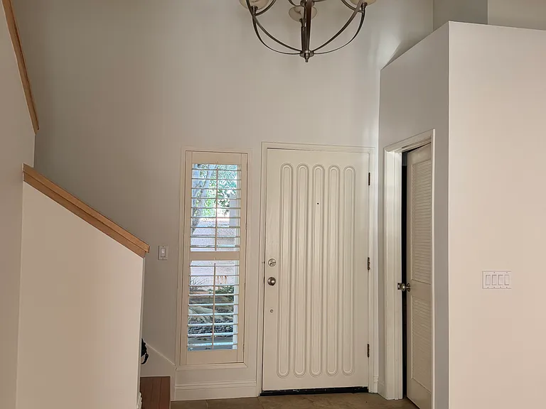 48 Mardi Gras Ct — Photo 1