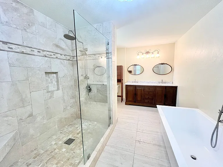 313 Santa Clara St — Photo 14
