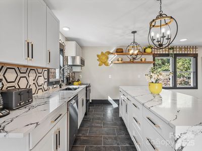 2701 Old N Sharon Amity Rd, Charlotte, NC, 28205