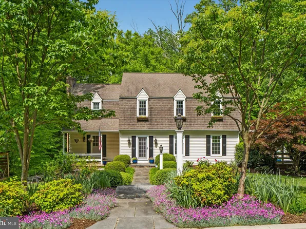 13804 Summer Hill Dr, Phoenix, MD 21131