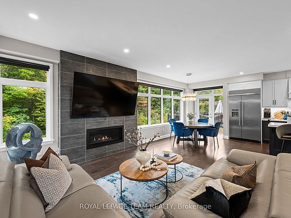 4th image of 217 Ketchikan Cres