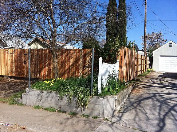 5th image of 2704 Del Paso Blvd
