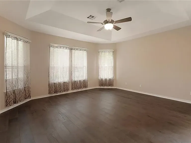 17216 Ennis Trl — Photo 20