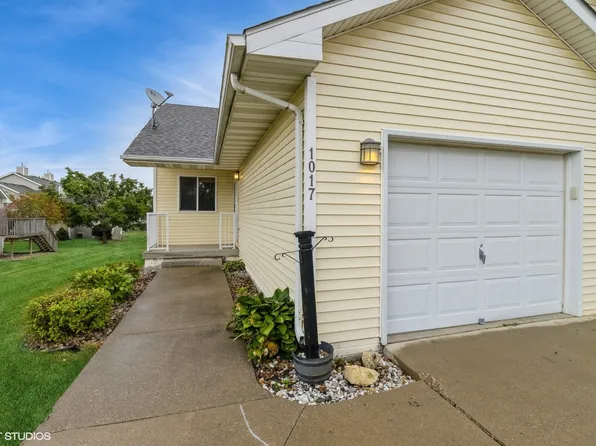 1017 10th Ave NW, Altoona, IA 50009