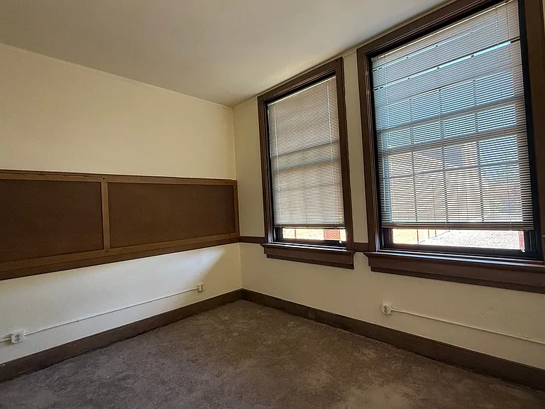 East High Apartments — Photo 56