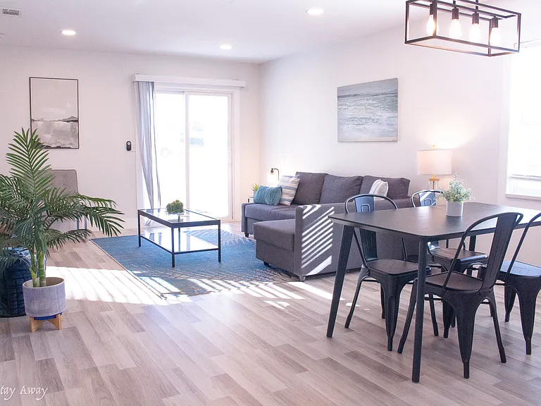 8 Bay Acres Ave #6 — Photo 7