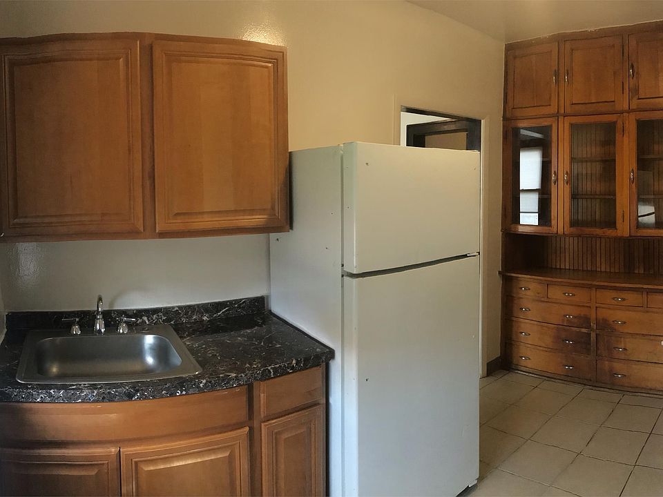 1st image of 1522 W 83rd St #1