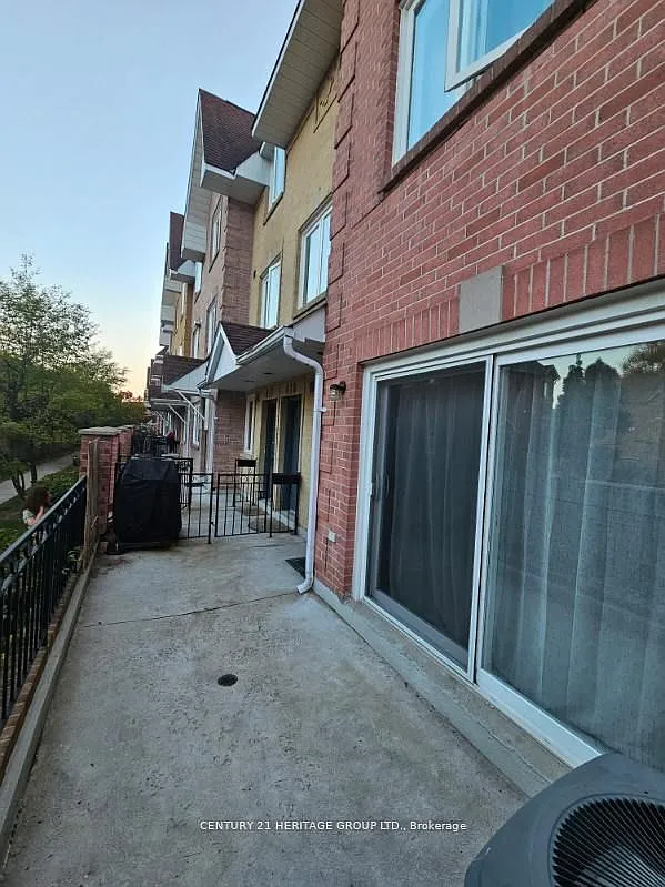 Studio, $1,800 — Photo 2