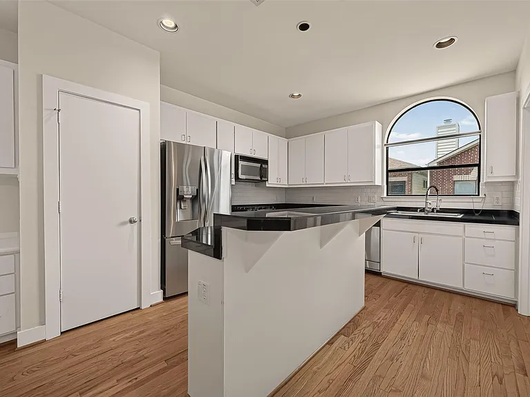 9829 Madeline Alyssa Ct — Photo 15